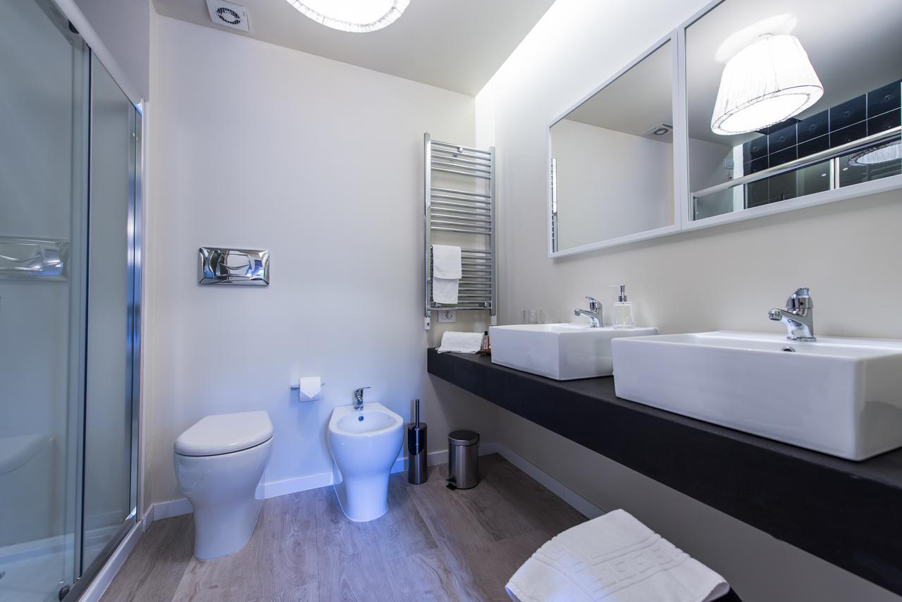 Luxuryenne Hotel Cagliari Luaran gambar